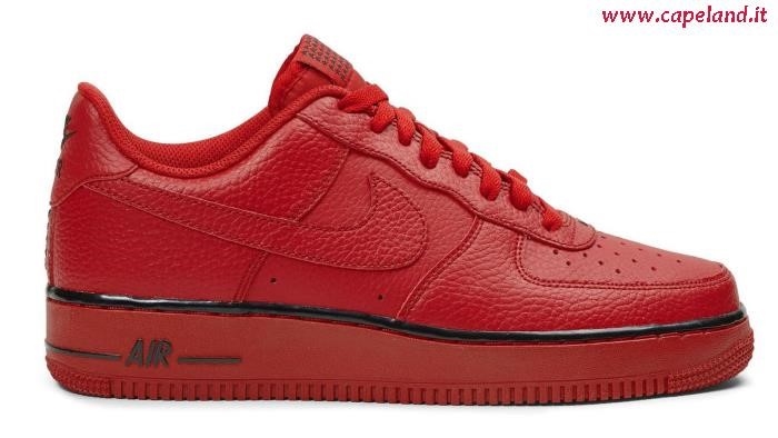 Nike Rosso