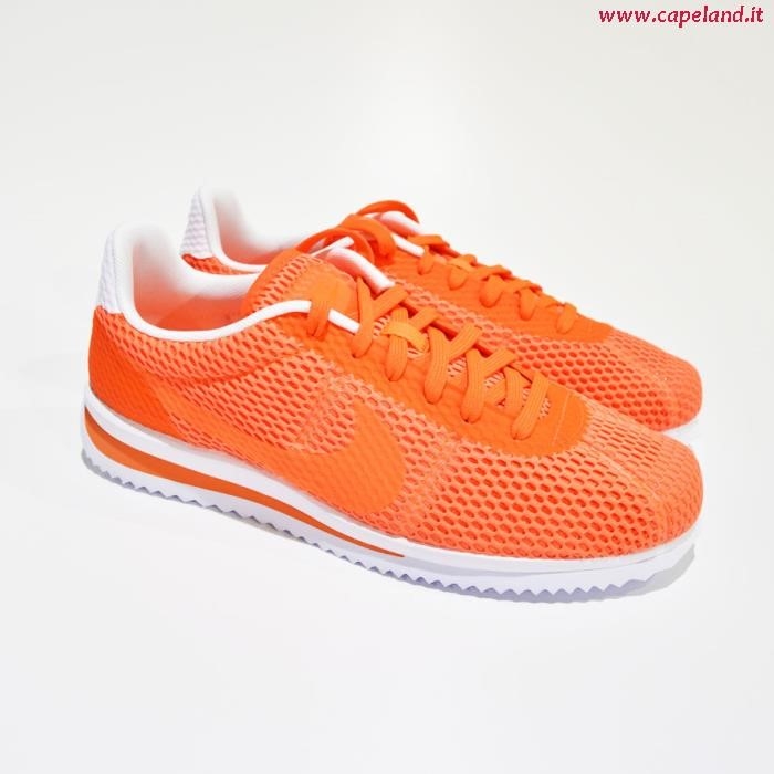Nike Rosso Fluo