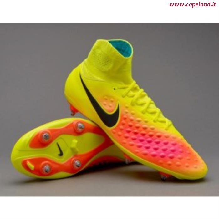 Scarpe Nike Da Calcio Con Il Calzino
